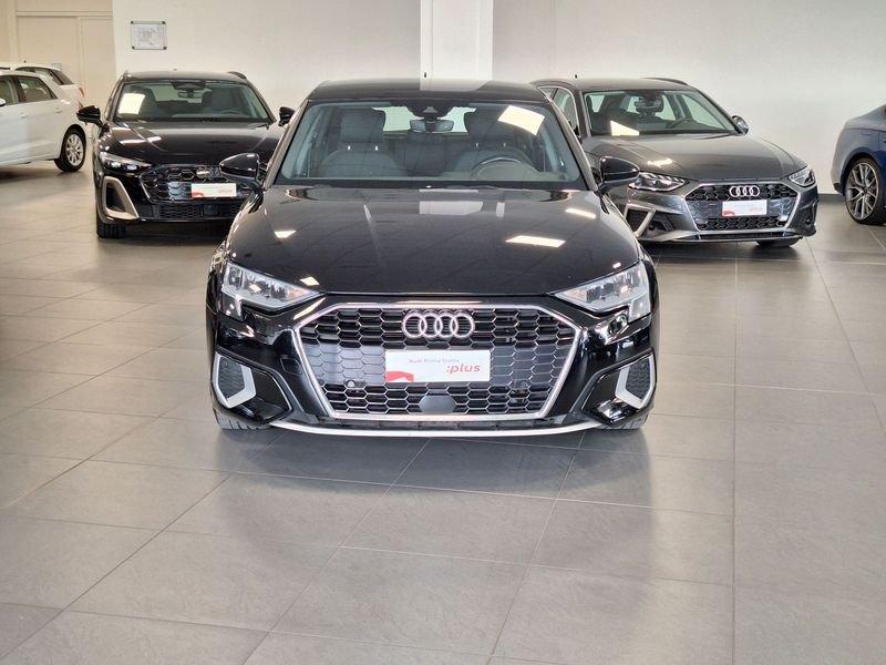 Audi A3 Sportback 30 g-tron S tronic Business Advanced