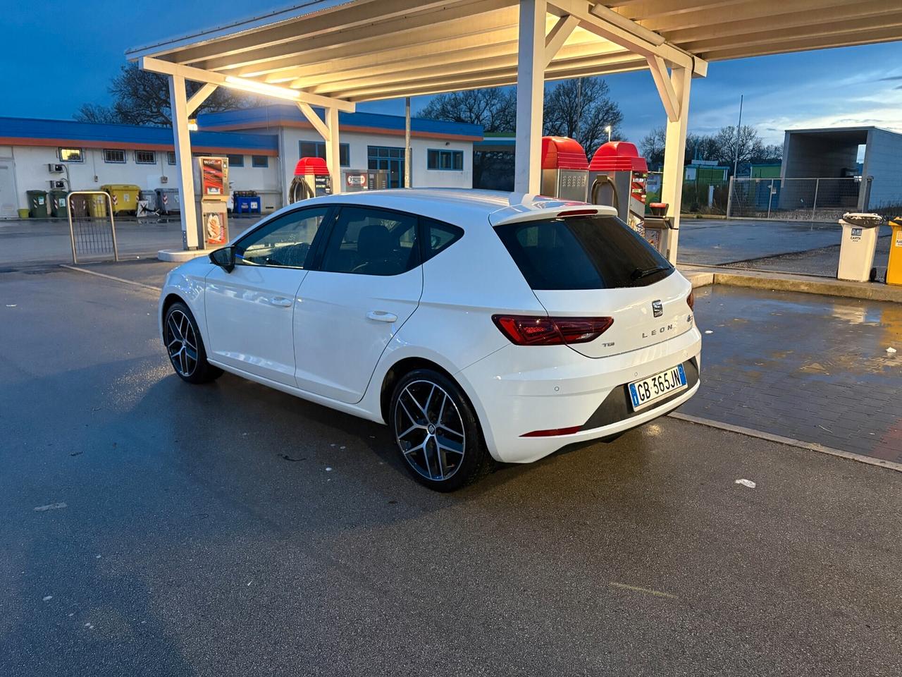 Seat Leon 1.5 TGI ALLESTIMENTO FR