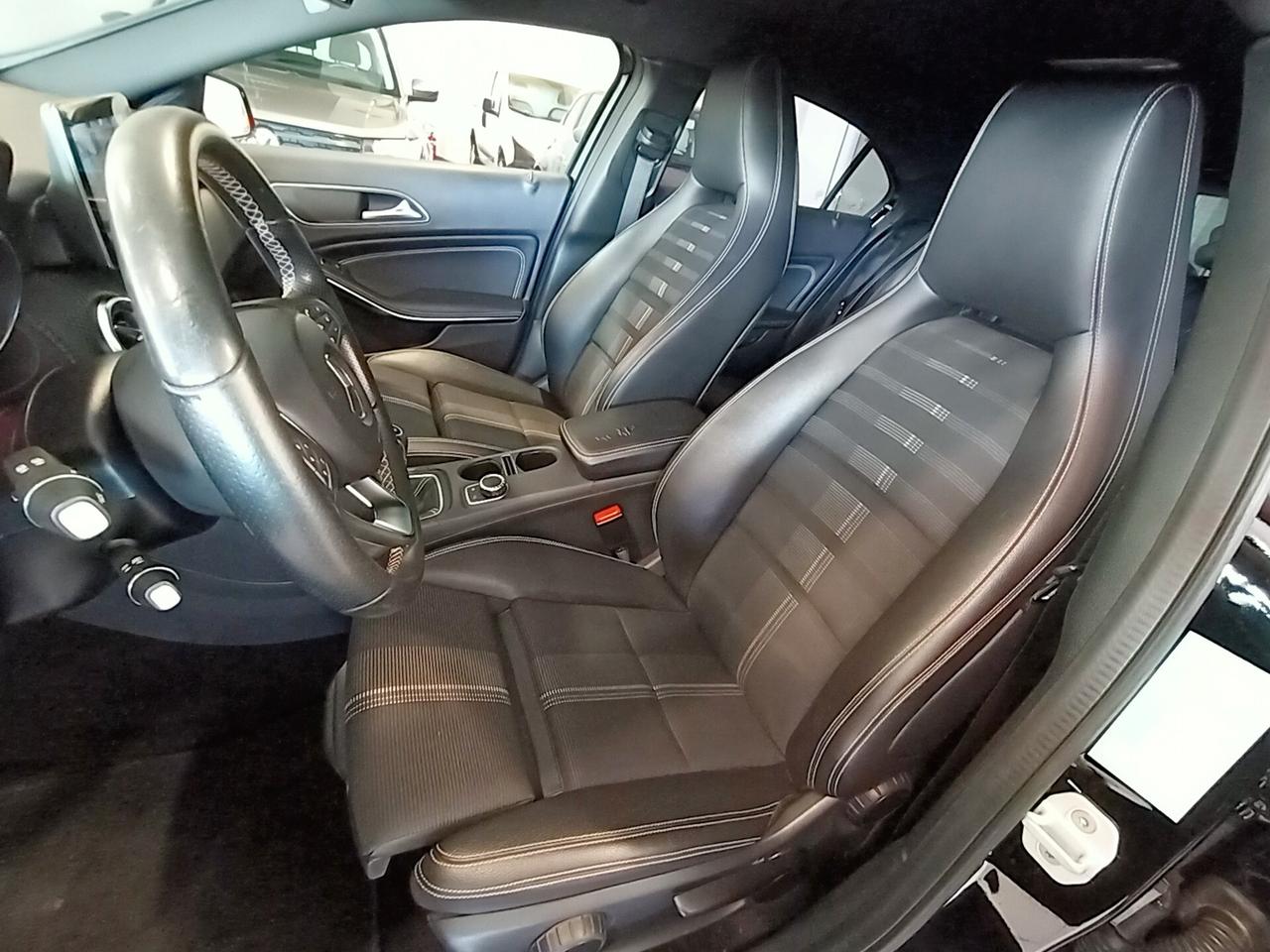Mercedes-Benz A 180 A 180 d Sport my16