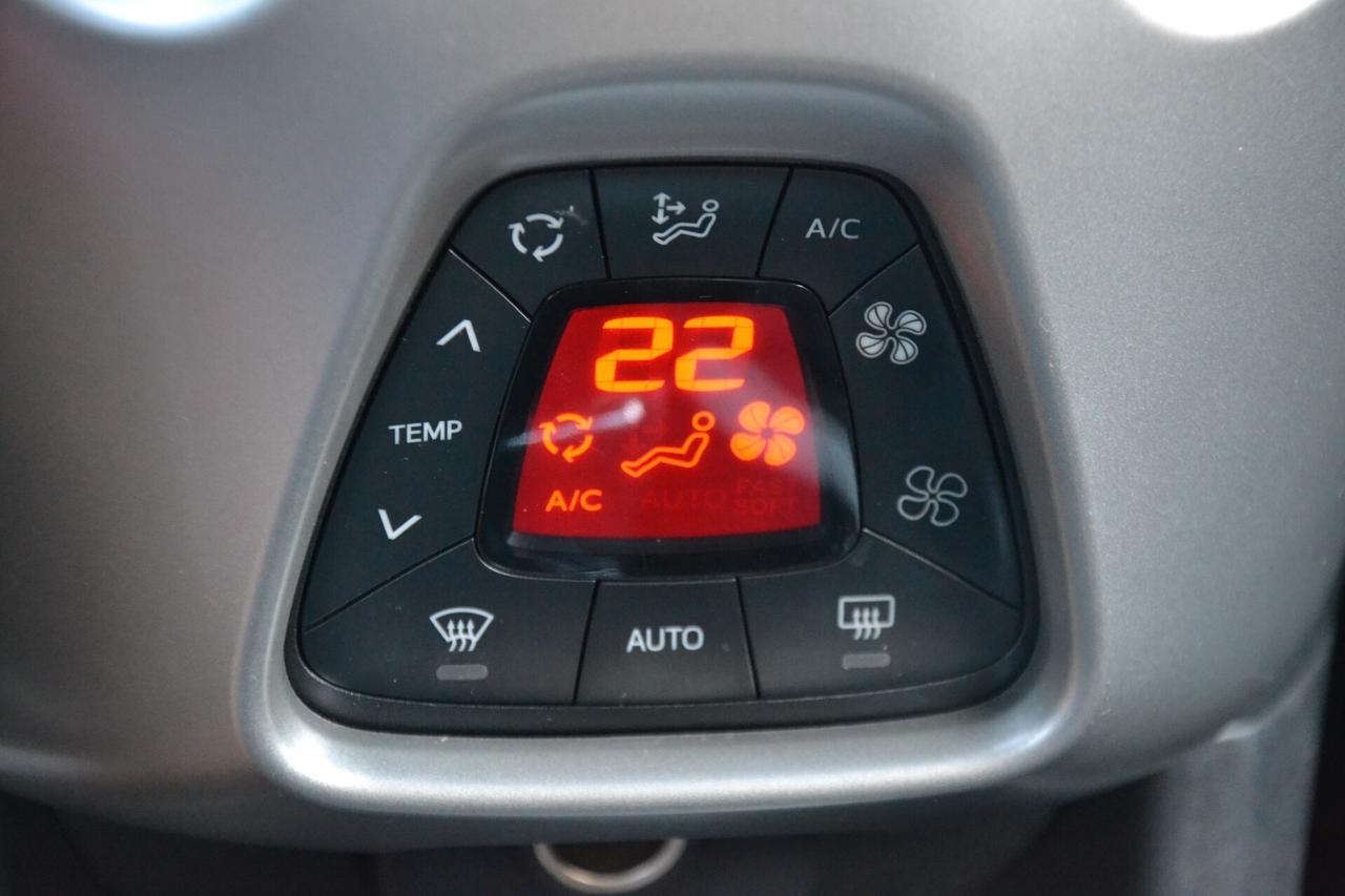 Toyota Aygo 1.0 69CV X-PLAY AUTOMATICA **PREZZO REALE**