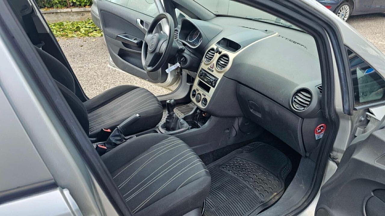 Opel Corsa 1.2 5 porte Enjoy Neopatentati