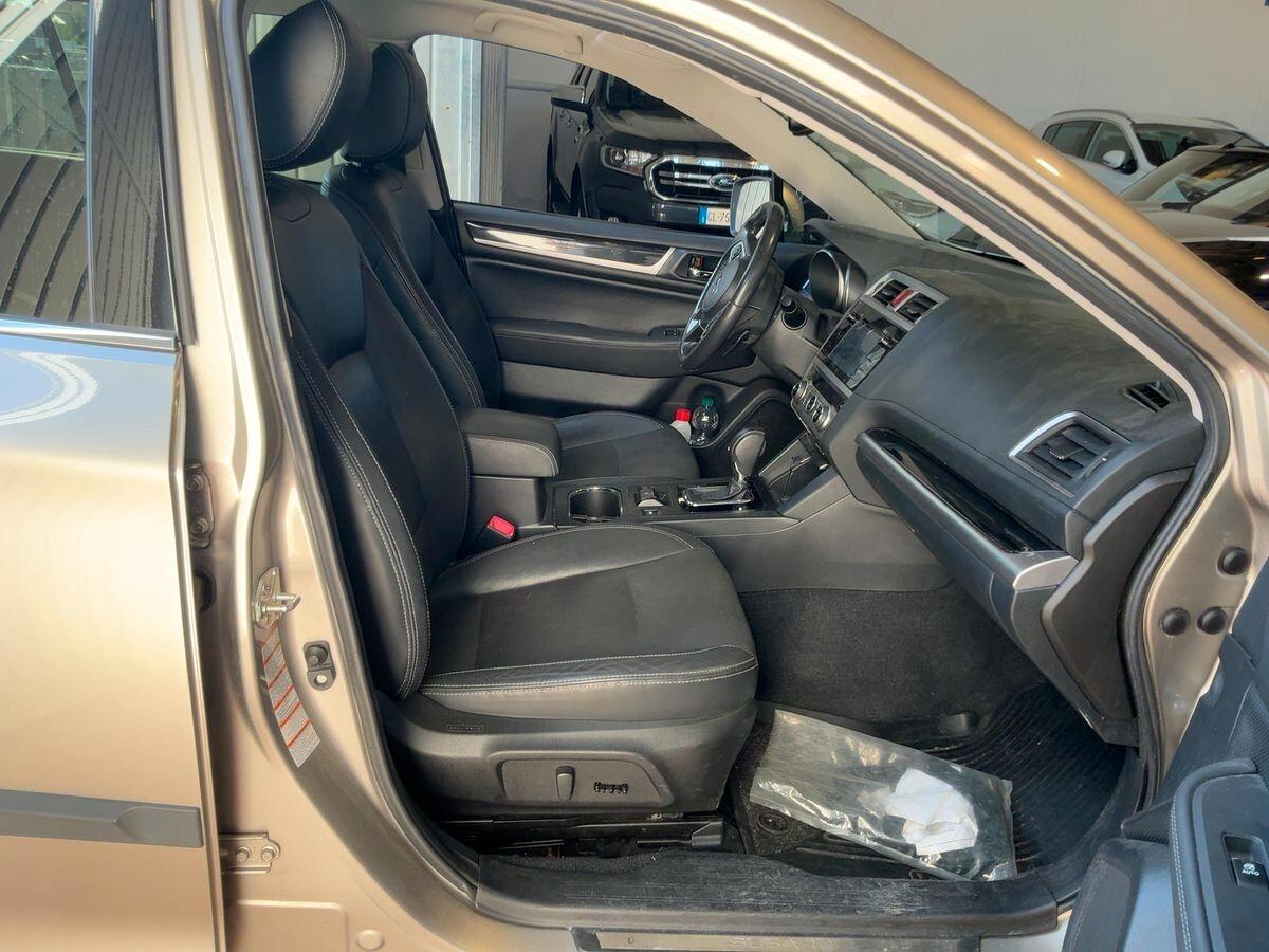 Subaru OUTBACK 2.0d-S Lineartronic Unlimited