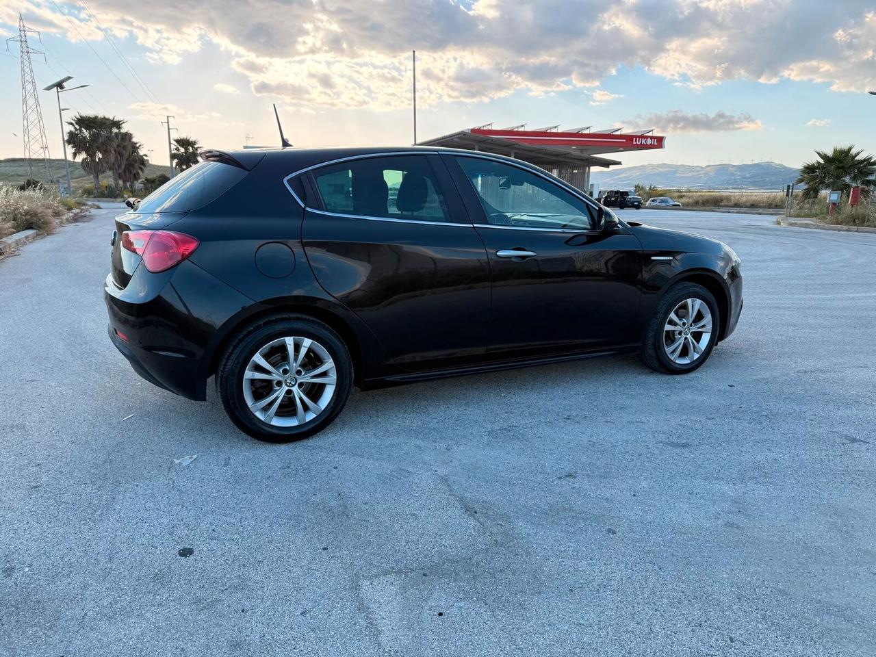 Alfa Romeo Giulietta 1.6 JTDm-2 105 CV Progression