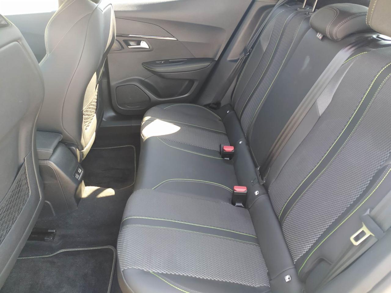 Peugeot 2008 GT 1.5 Blue HDI 130 #12096