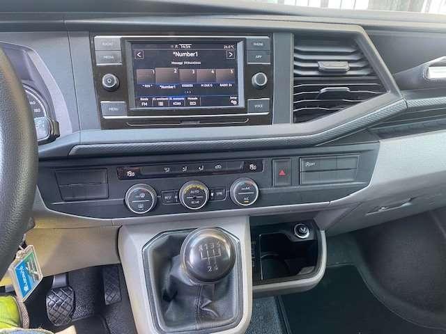 Volkswagen T6 Caravelle 2.0 TDI TRENDLINE 9 Posti