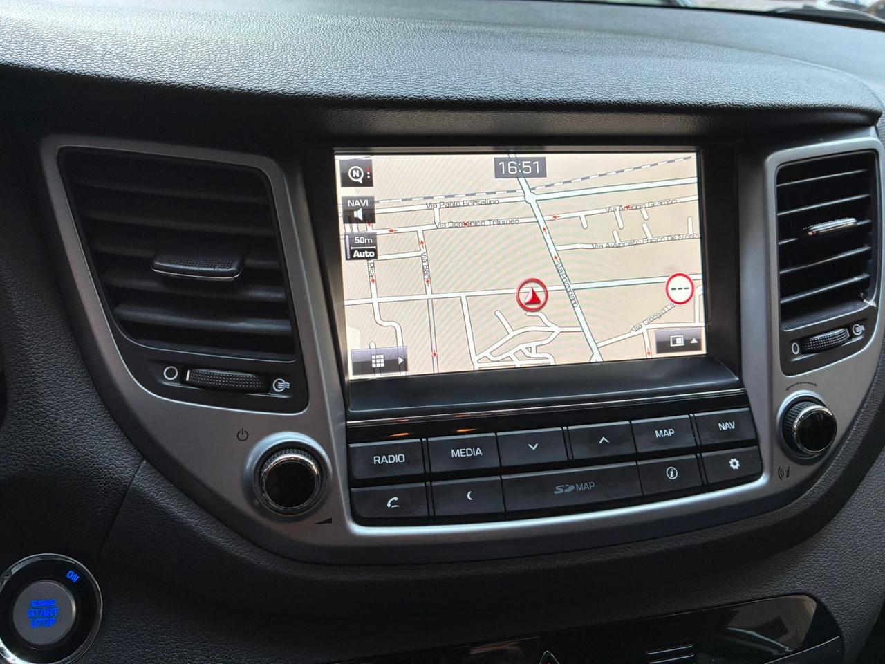 Hyundai Tucson 1.7CRDi perfetta garantita-16