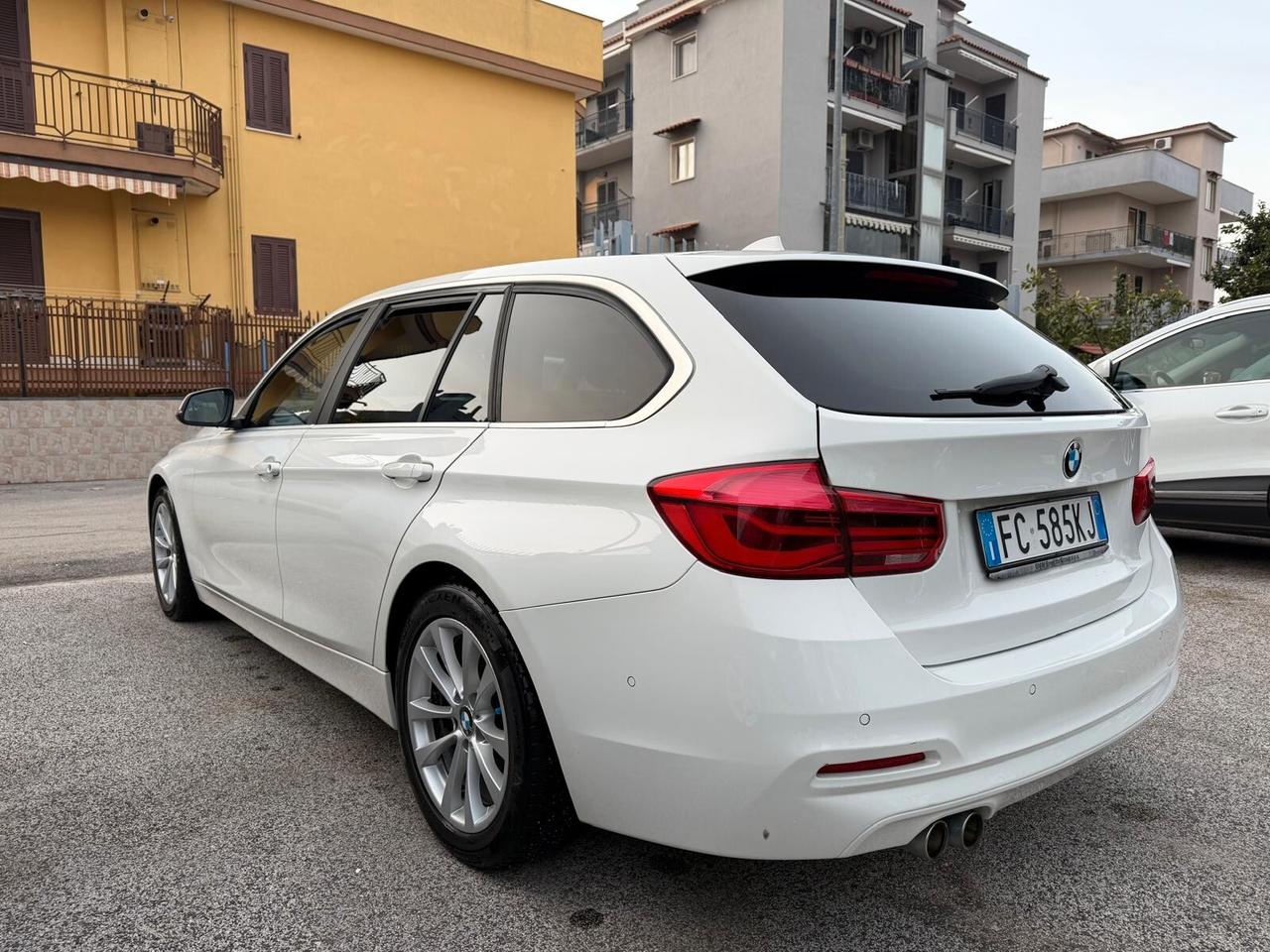 Bmw 320 320d Touring Business Advantage aut.