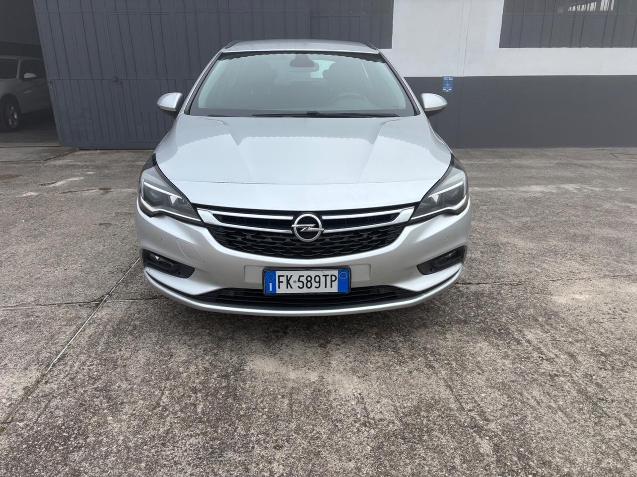Opel Astra 1.6 CDTi 136CV aut. Garanzia. Neopatentati
