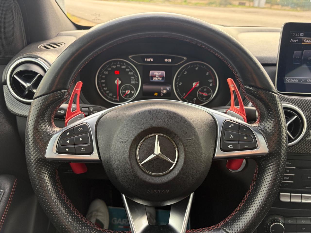 MERCEDES-BENZ B180 CDI PREMIUM AMG