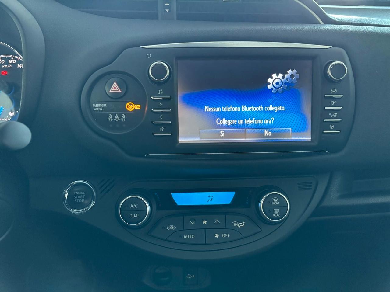 Toyota Yaris 2017 - 1.0 69 CV 80000 KM NEOPATENTATI!!