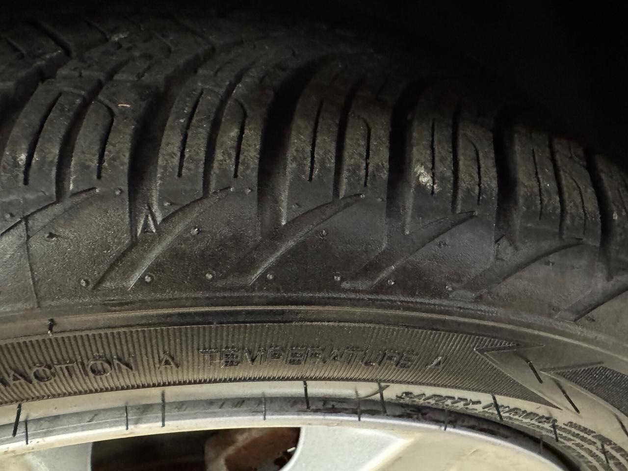 Toyota Aygo 1.0 VVT-i 69 CV 5p Camera Tetto Cruise Pelle