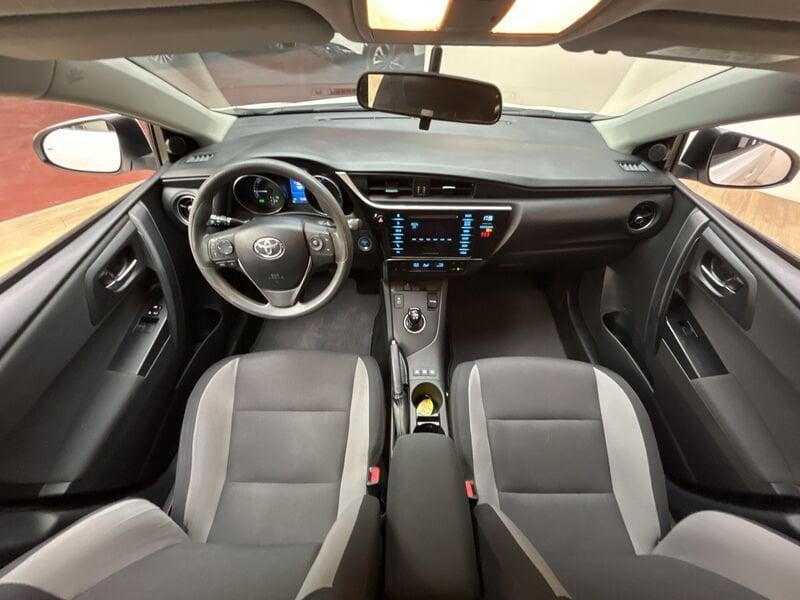 Toyota Auris Touring Sports 1.8 hybrid Cool cvt