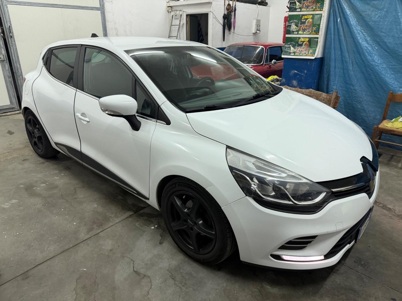 Renault Clio 1.5 dCi 90 cv 5 porte full optional 2018