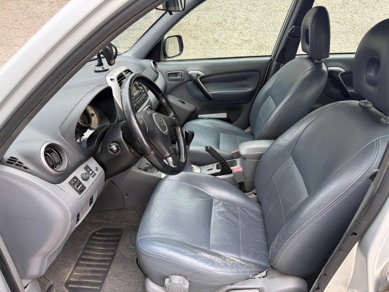TOYOTA RAV4 2.0 16V BENZ-GPL 2032 4X4 UNI PROP