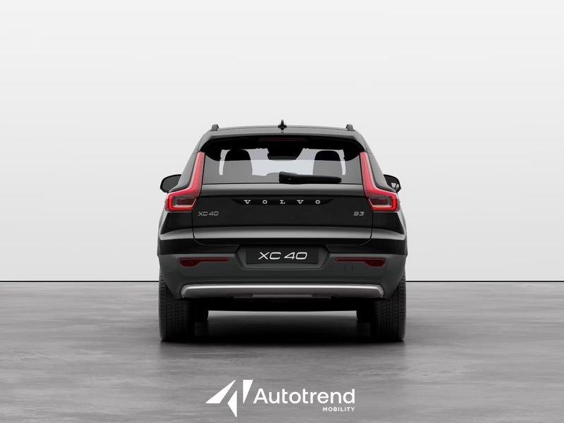 Volvo XC40 B3 163+11 CV Mild Hybrid Automatico Essential N1 Autocarro