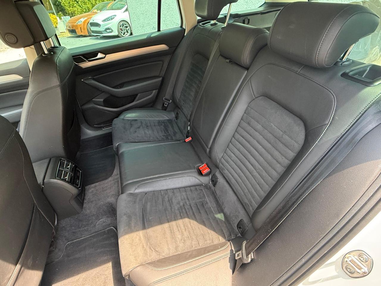 Volkswagen Passat Variant 2.0 TDI 4MOTION Highline -TAGLIANDI VW