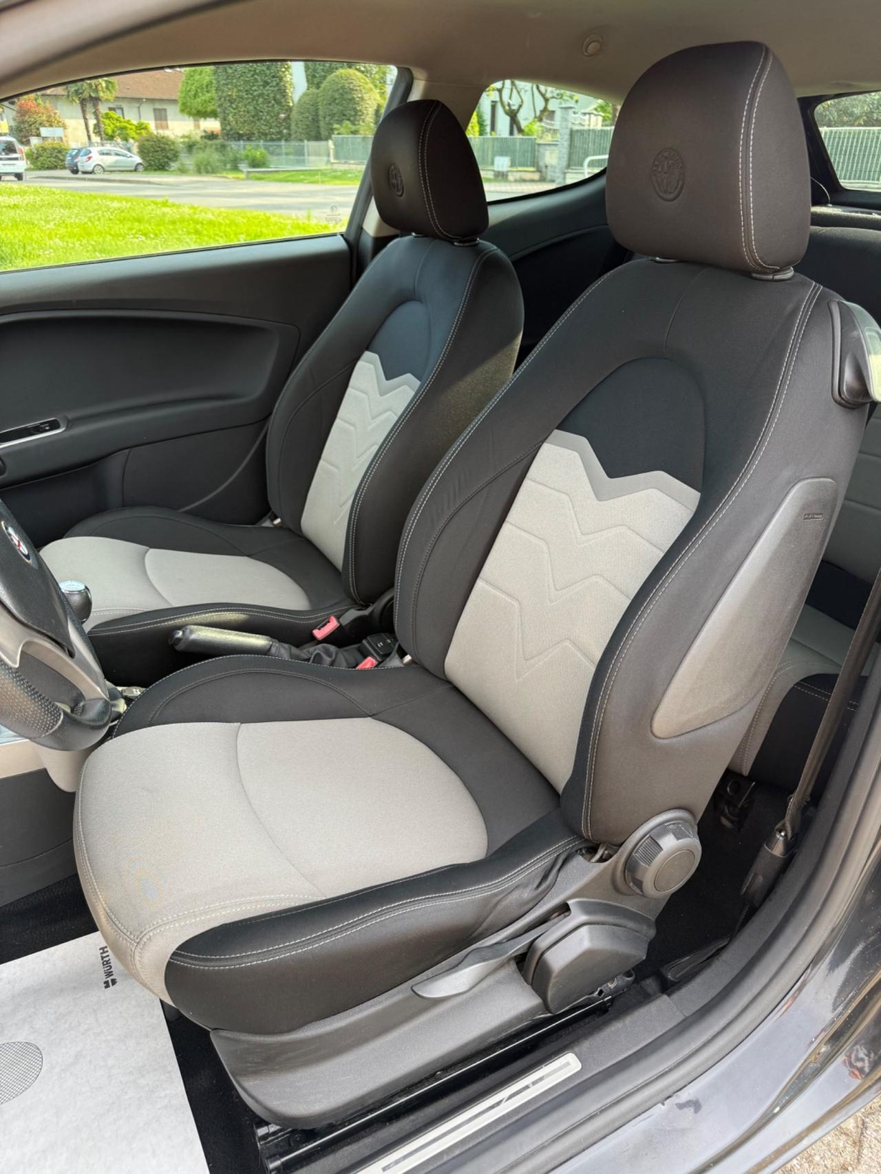 Alfa Romeo MiTo 1.3 JTDm 85 CV S&S*DNA*Aux*Usb