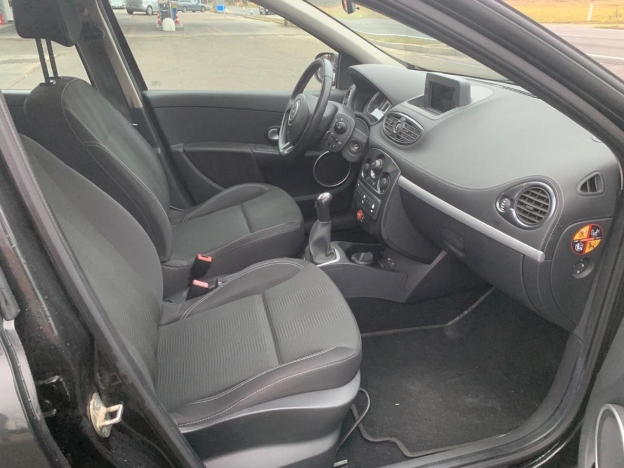 Renault Clio 1.2 16V 5 porte Luxe