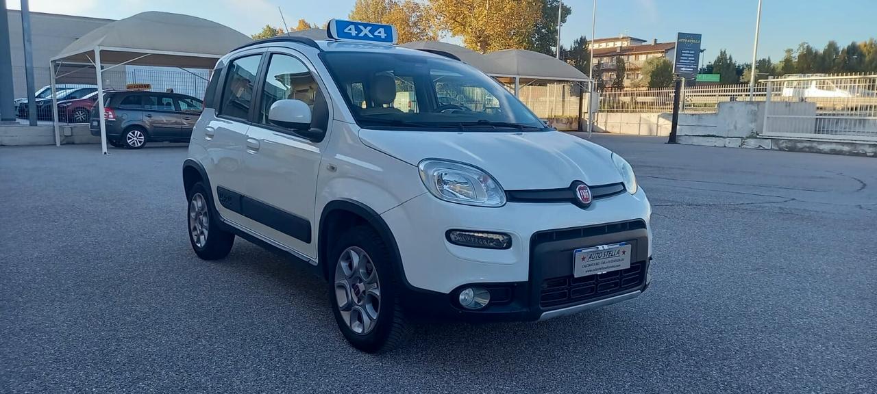 Fiat Panda cc. 1.300 MJT Turbodiesel 4X4 Trazione Integrale 5 Porte 5 Posti Euro 6B Utilizzabile anche per i Neopatentati.