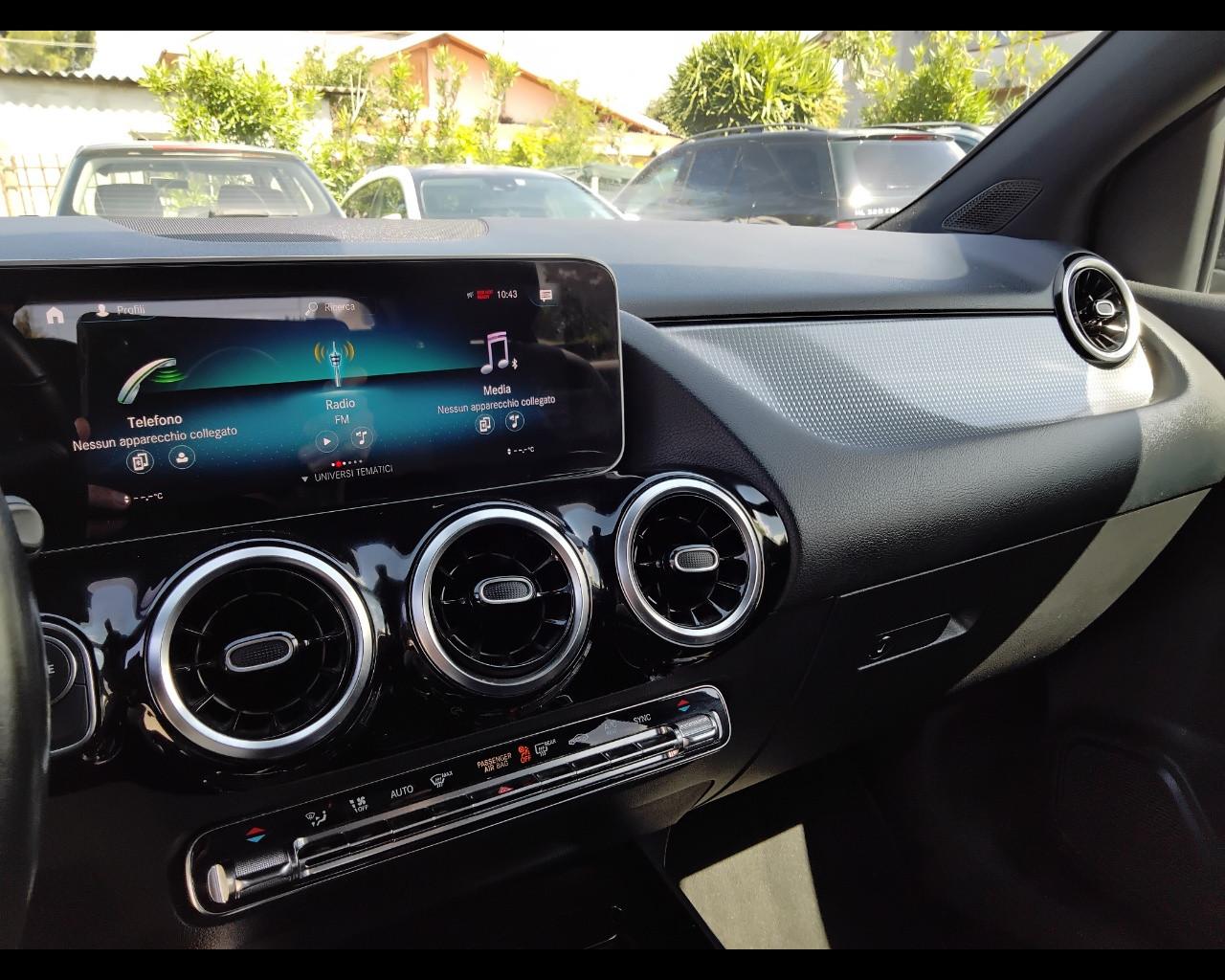 Mercedes-Benz Classe B - W247 2018 - B 180 Sport Plus auto