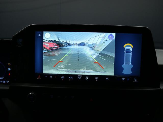 FORD Transit Custom 320 2.0 EcoBlue 136CV PC Combi Titanium