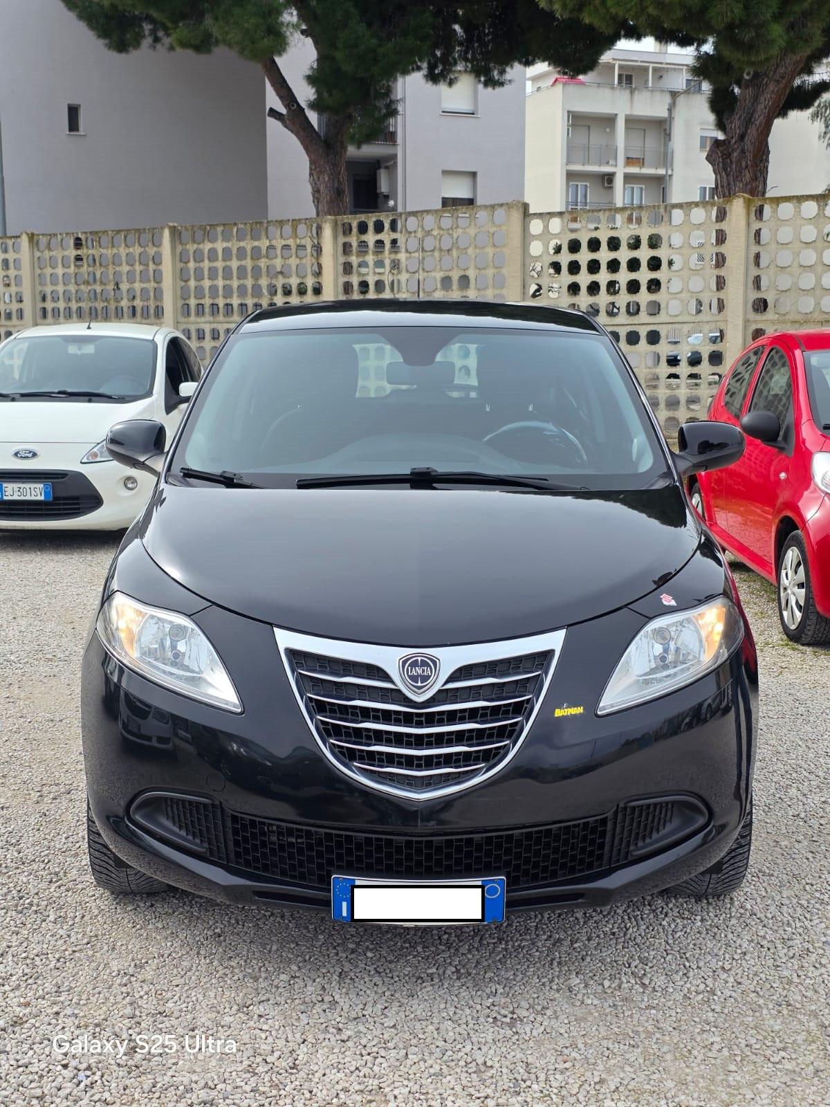 Lancia Ypsilon 0.9 TwinAir 85 CV 5 porte Metano Ecochic Elefantino