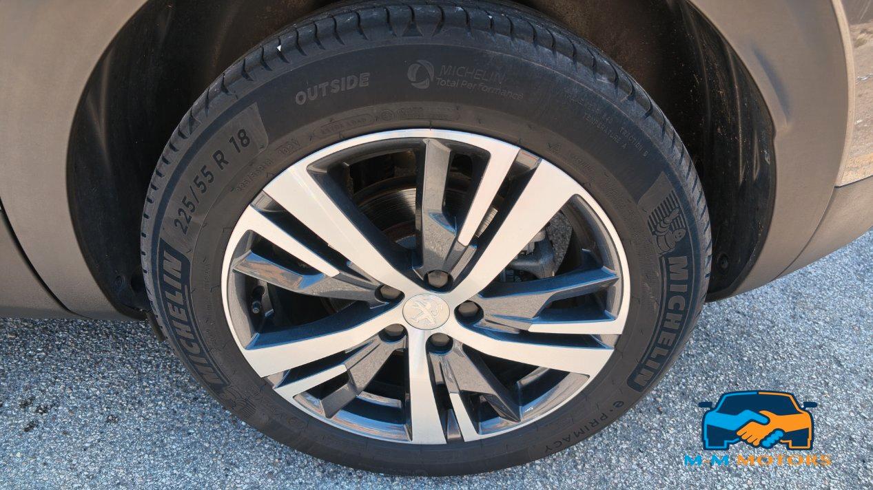 Peugeot 3008 30080 Allure Pack 130cv