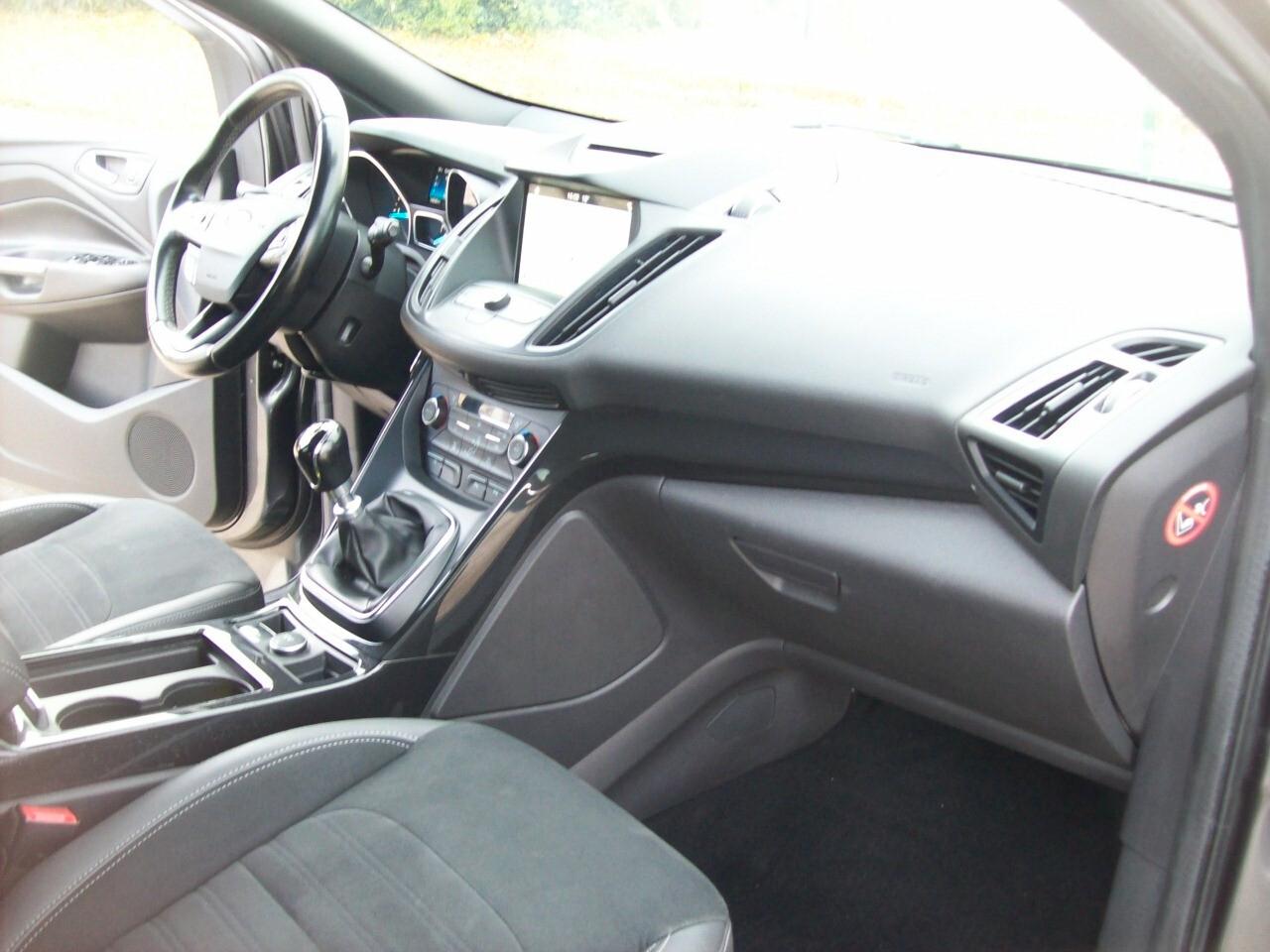 FORD KUGA 1.5 TDCI CV.120 S&S 2WD ST-LINE "2017"