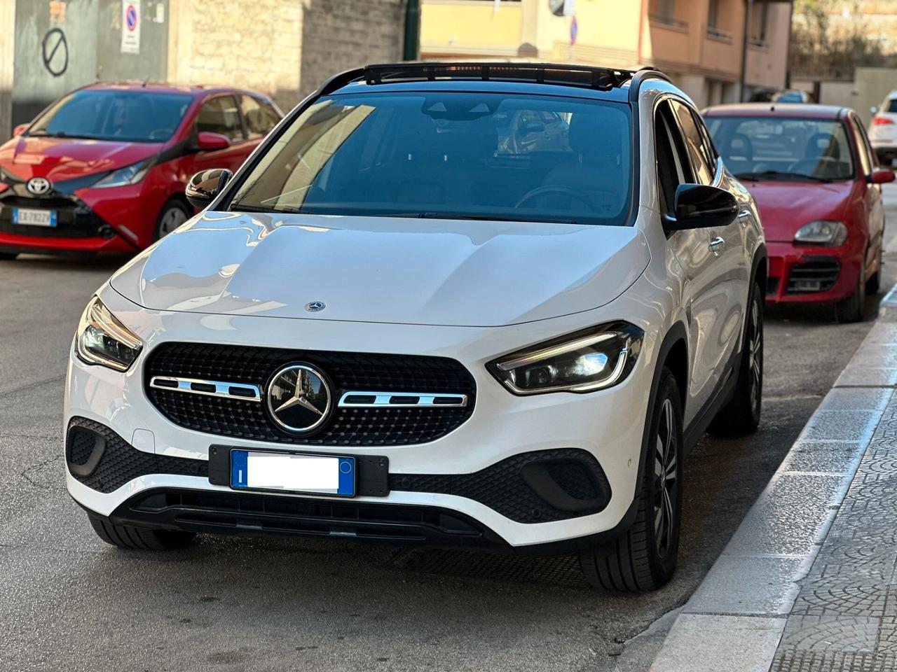 Mercedes GLA 220 4Matic Autom. Premium TETTO