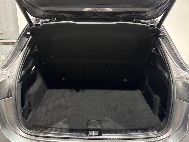 MERCEDES-BENZ EQA 300 4Matic Progressive