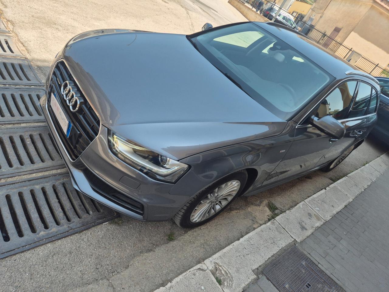 AUDI A4 2.0 TDI 150 CV S LINE ANNO 2015 KM CERTIF