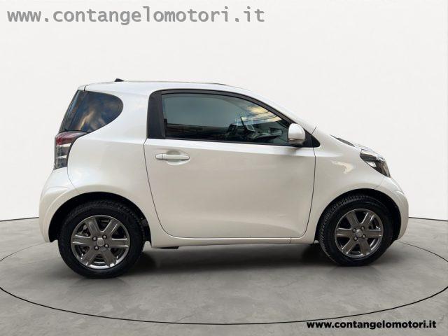 TOYOTA iQ 1.0