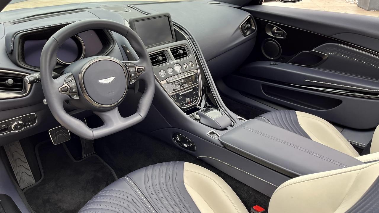 ASTON MARTIN DB11 Volante 4.0 V8 auto