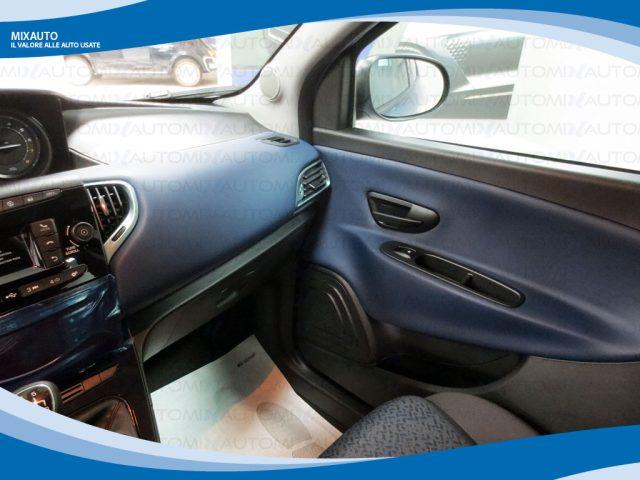 LANCIA Ypsilon Hybrid 1.0 FireFly 70cv 5 Porte Gold EU6 KM Ø