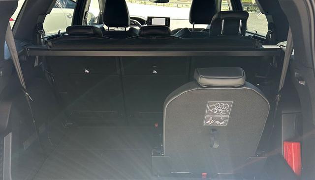 PEUGEOT 5008 BlueHDi 130 S&S EAT8 GT