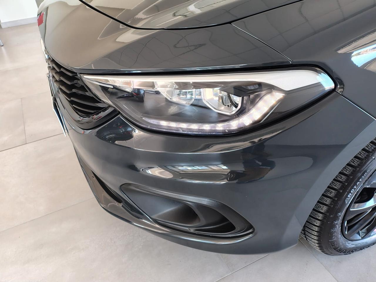 Fiat Tipo 5P 1.4 tjt Mirror s