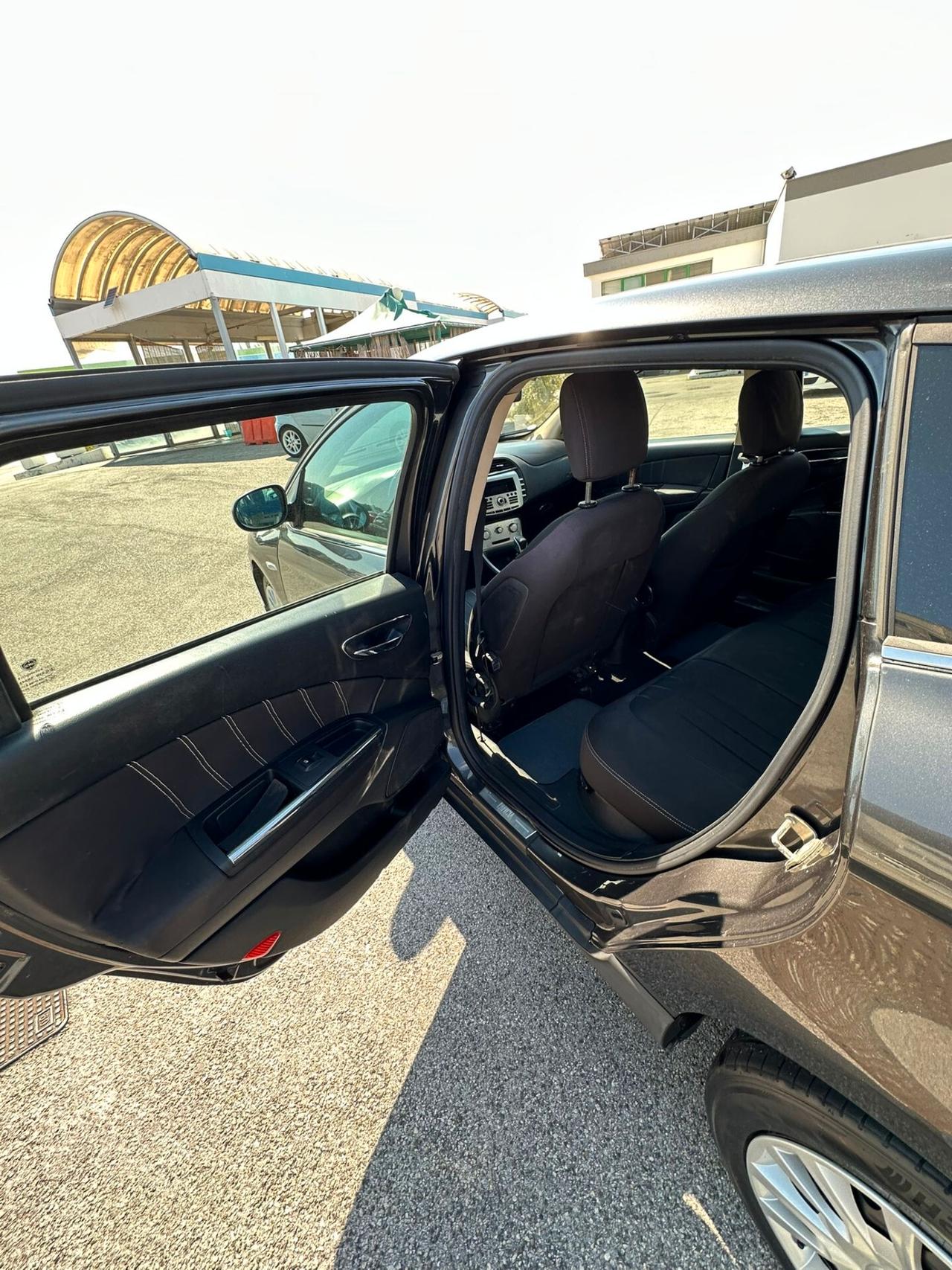 Lancia Delta 1.6 MJT DPF Platino