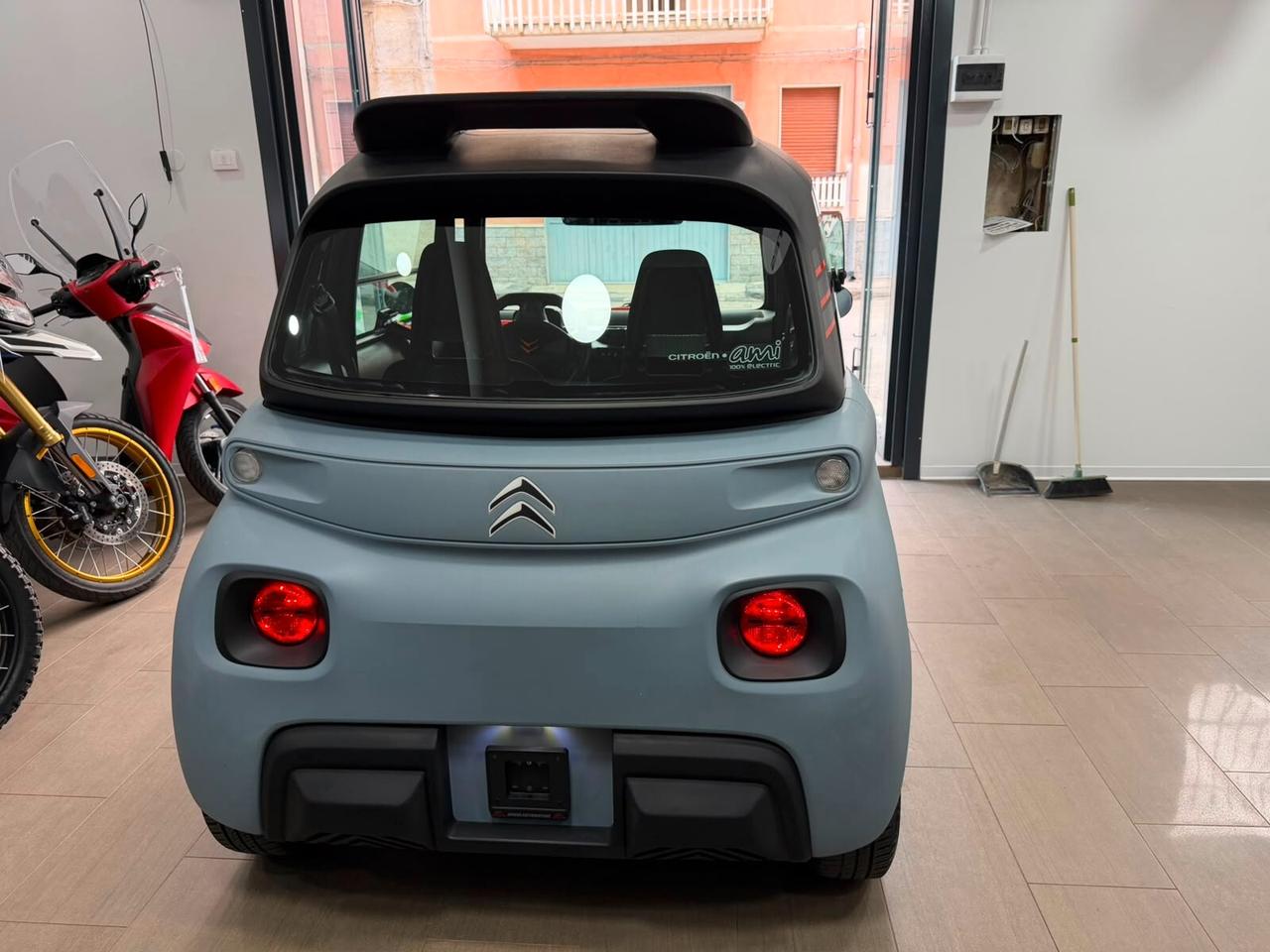 Citroen Ami My Pack Orange rate da 70 al mese