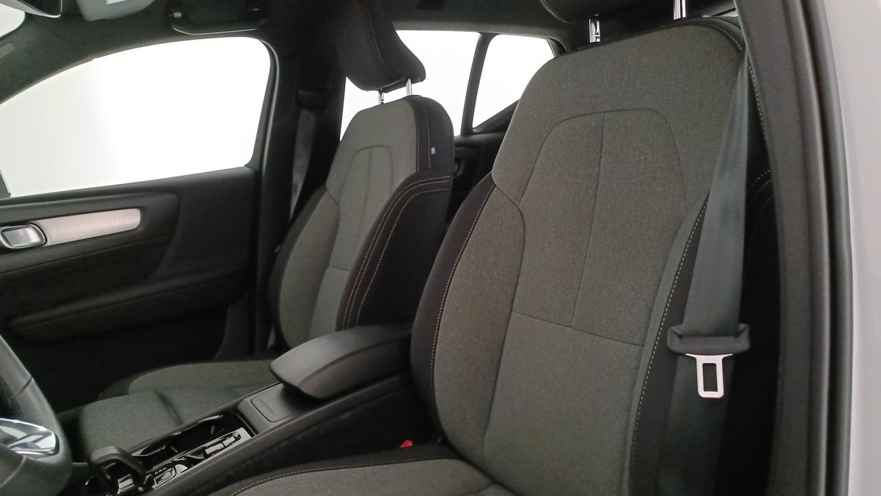 VOLVO XC40 2.0 b3 Core auto