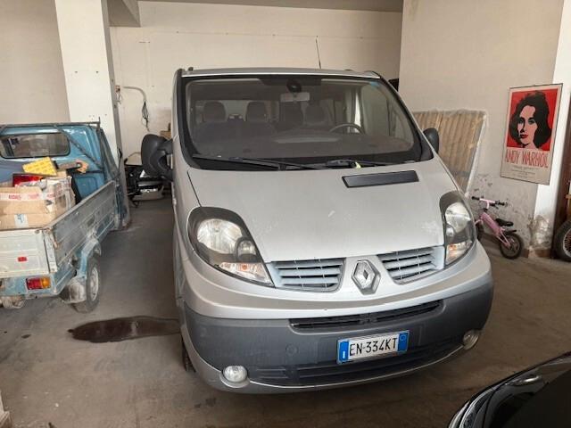 Renault Trafic T29 2.0 dCi/115 PL-TN Passenger Grand Black Ed. 9 Posti