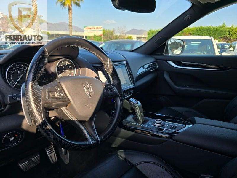 MASERATI LEVANTE V6 350 CV AWD Modena Italiana