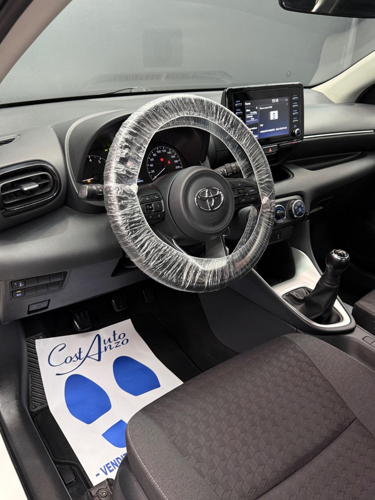 Toyota Yaris 1.0 Benzina Trend 2023 NUOVA