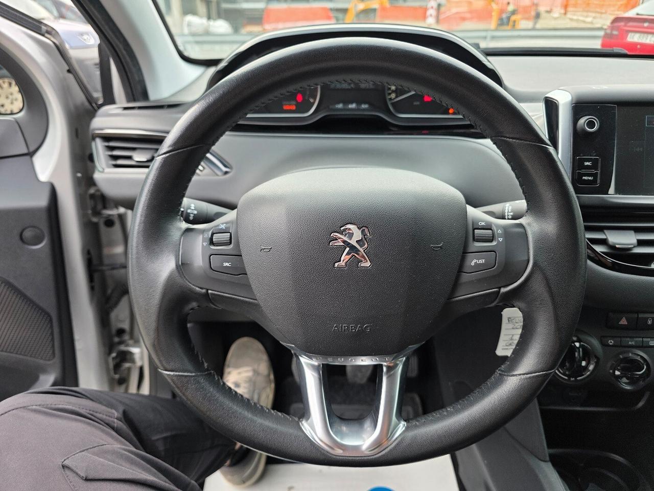 Peugeot 208 1.2 5 porte