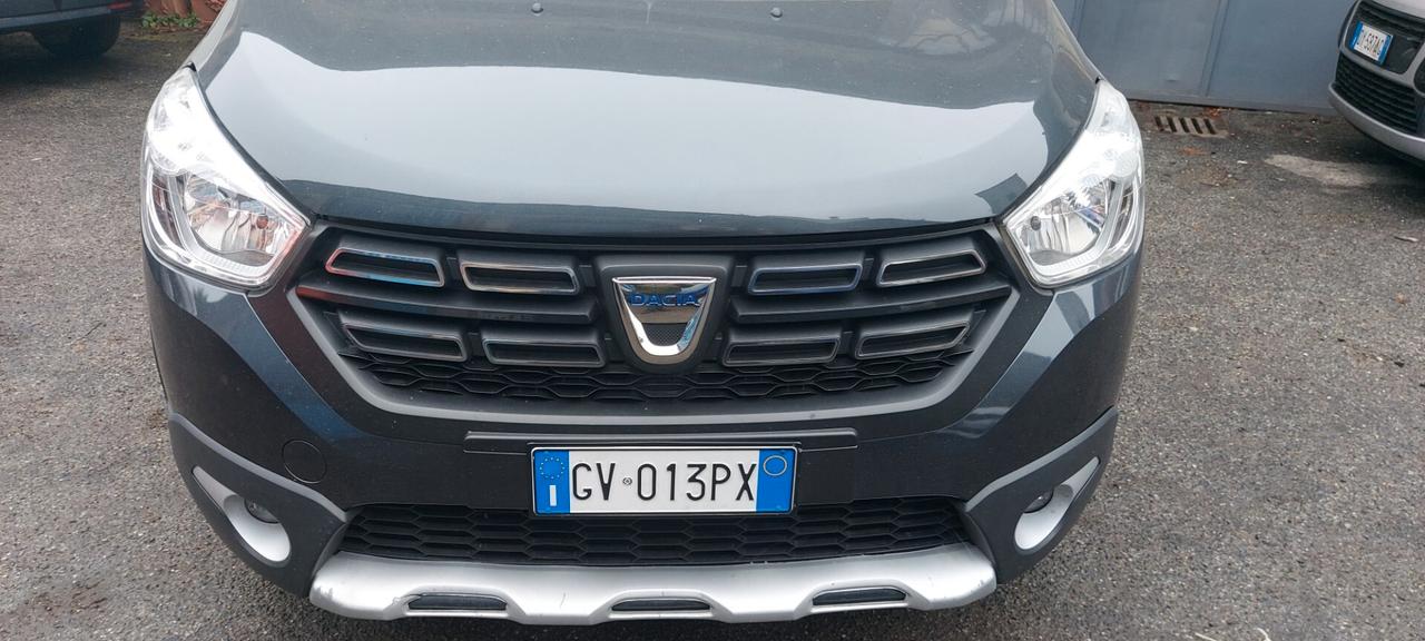 Dacia Lodgy Stepway 7 POSTI 1500 DCI 115 CV E6