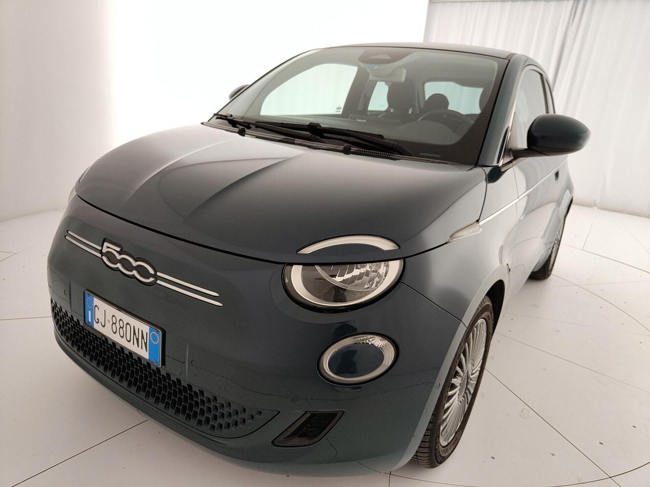 Fiat 500e Berlina 42 kWh La Prima