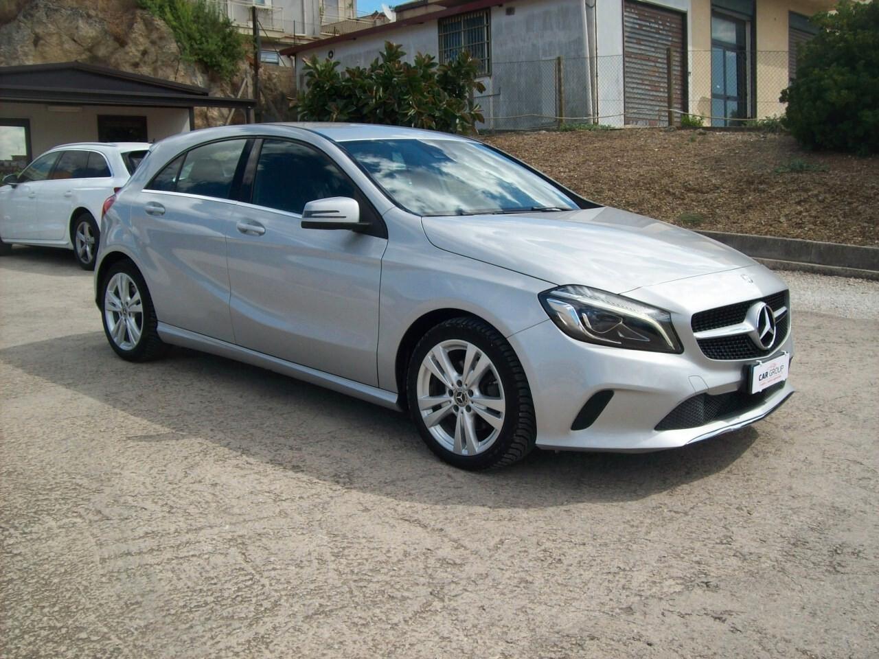 MERCEDES A 200 d CV.136 SPORT 4MATIC "2017"