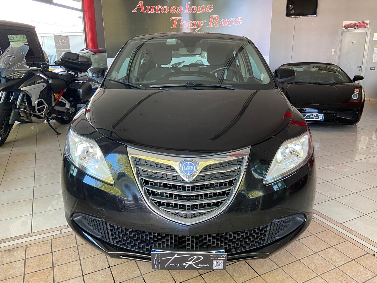 Lancia Ypsilon 1.2 69 CV 5 porte S&S Platinum
