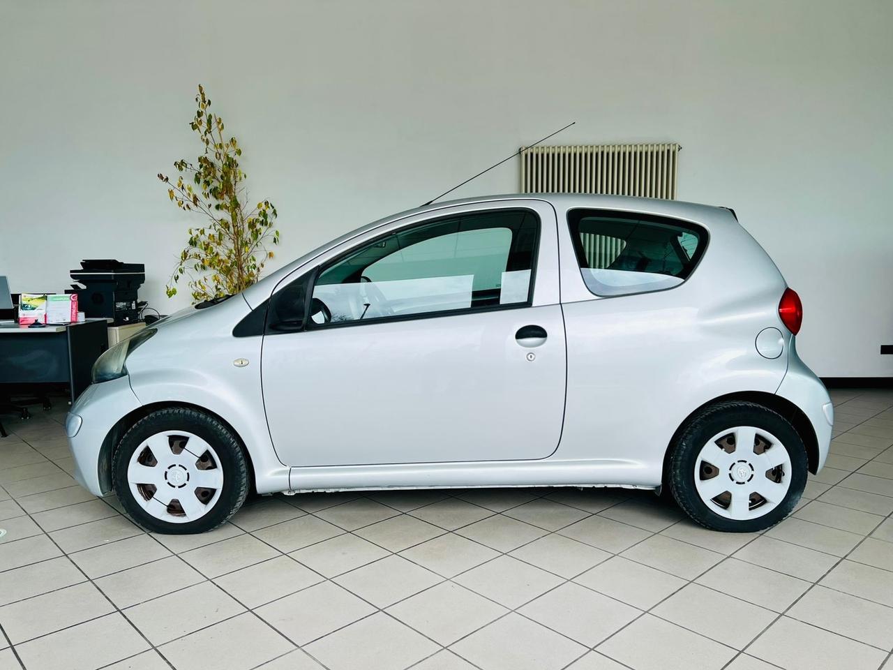 Toyota Aygo 1.0 12V VVT-i 3 porte Now