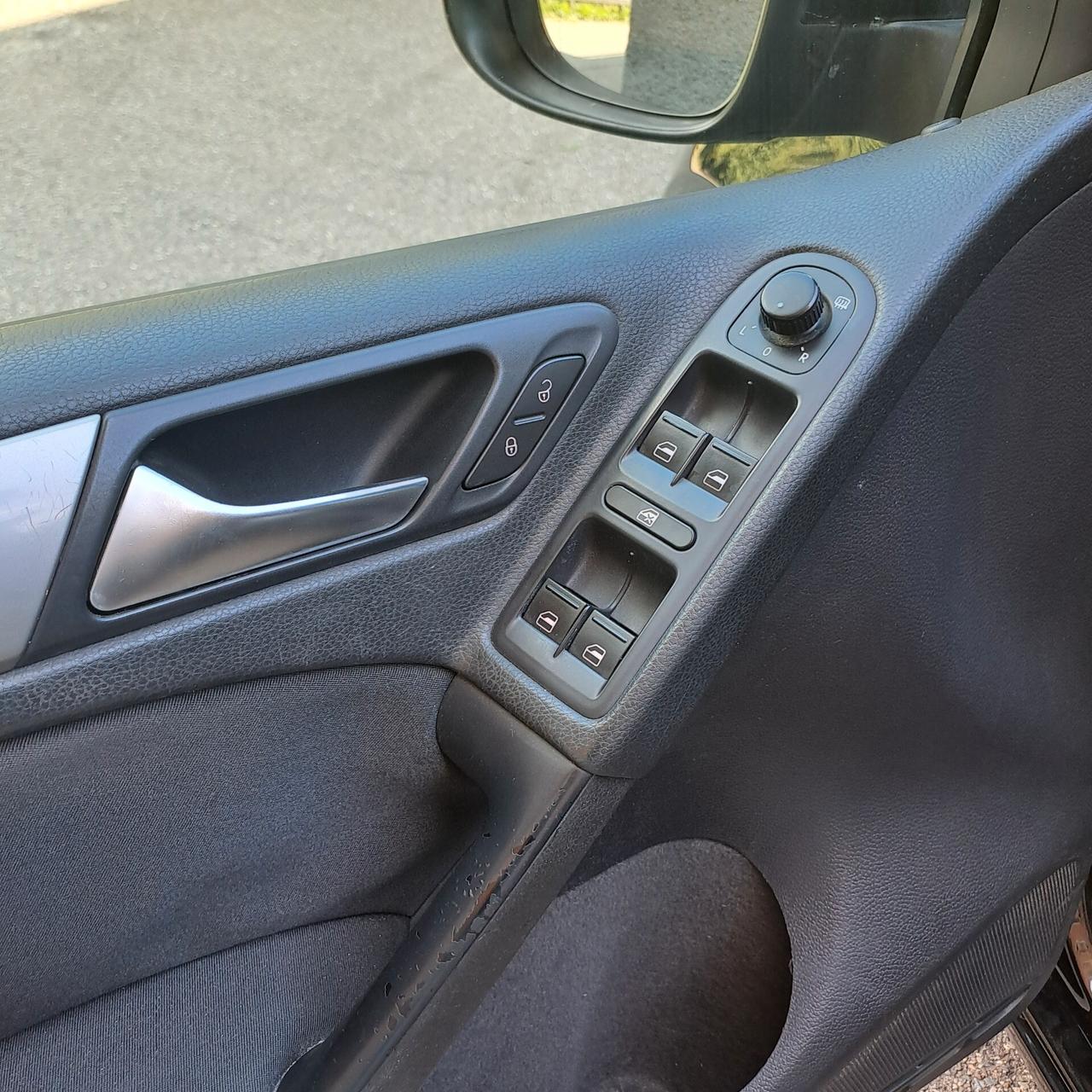 VW GOLF 6 - 1.4 80cv - NEOPATENTATI