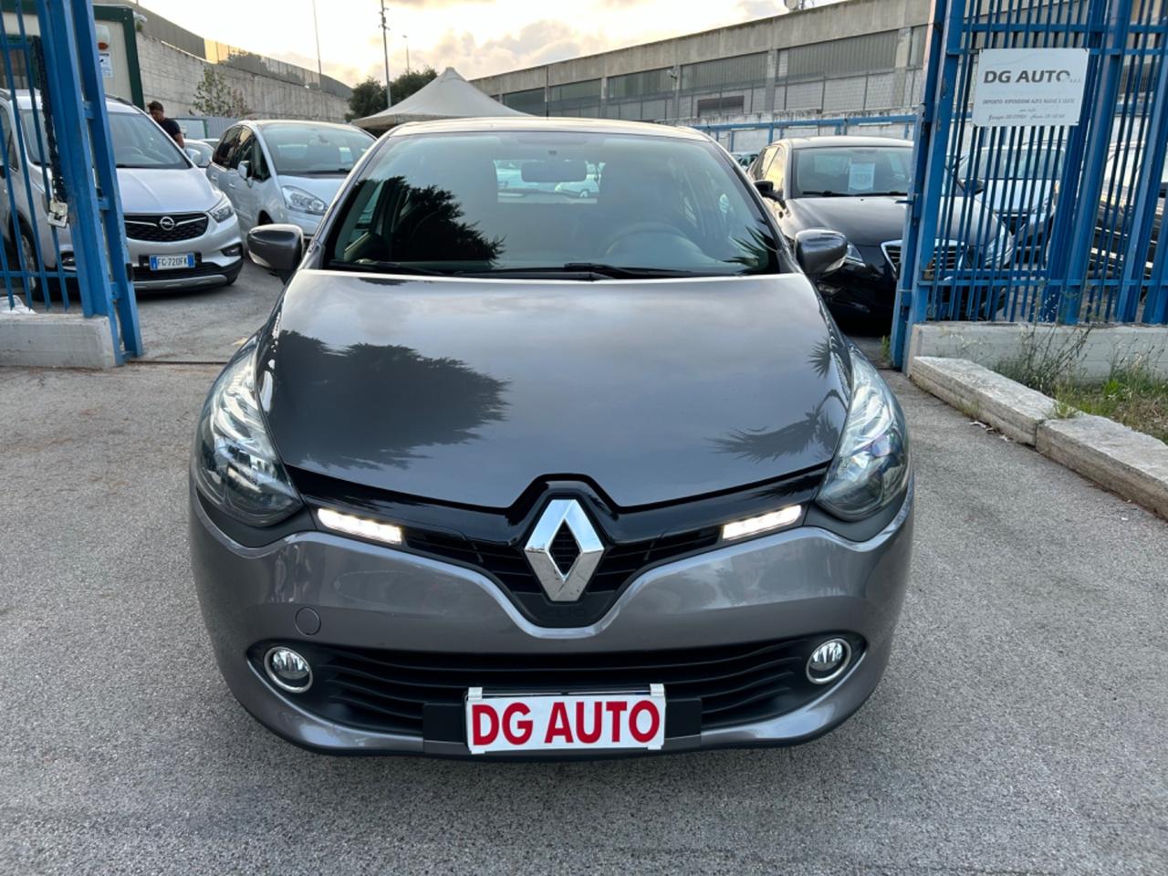 Renault Clio 1.5 dci 75 cavalli 2016 navigatore